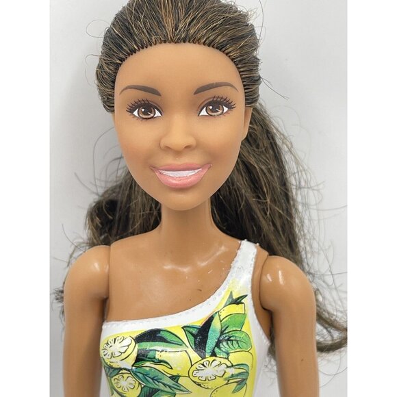 Barbie Mattel Doll Lot of 3 Water Play Beach Teressa, Blue Beach Moon Lemons - Picture 3 of 11